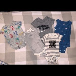 Onesies newborn 0-3